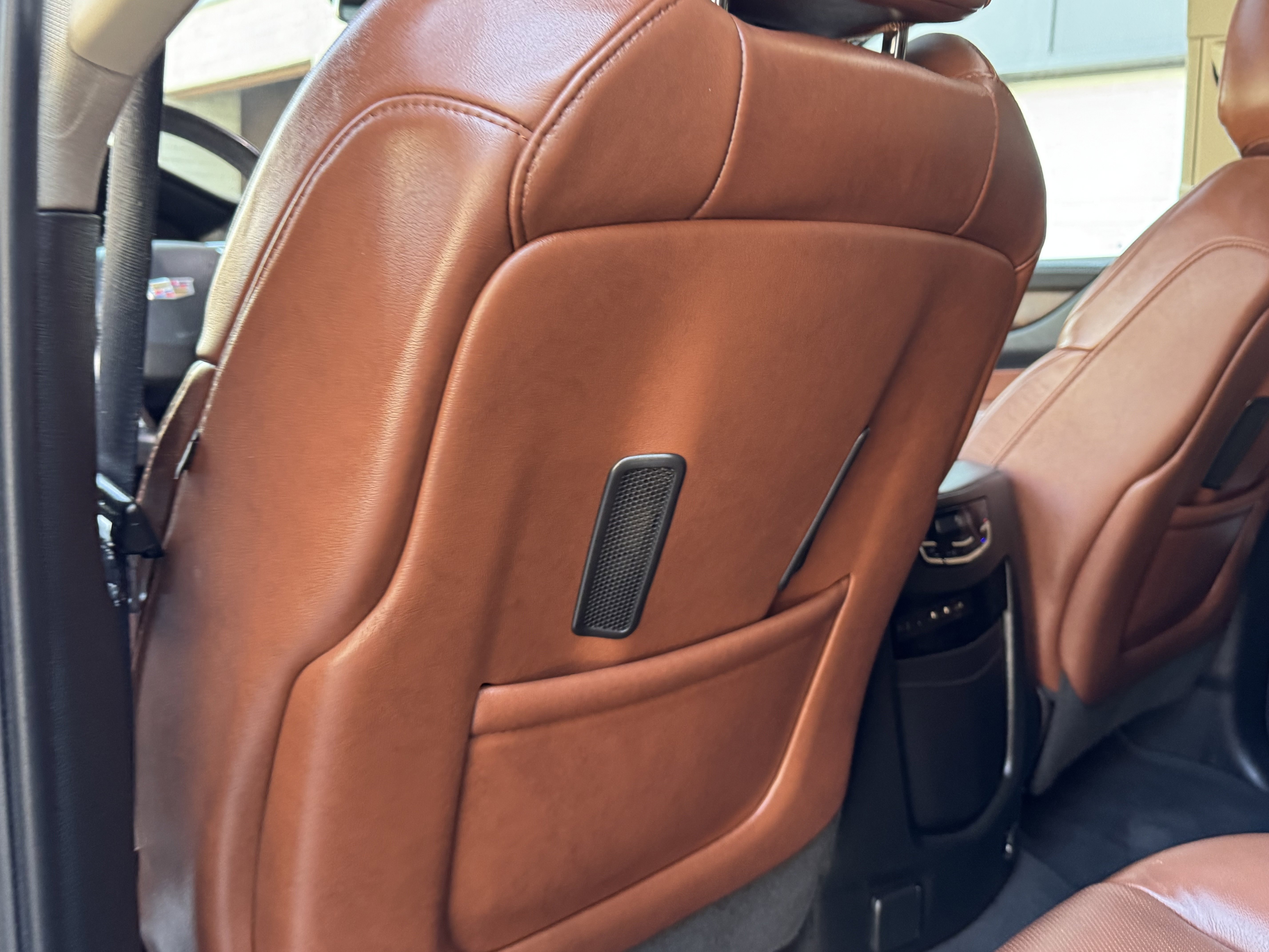 Used 2017 Cadillac Escalade ESV Luxury image 35