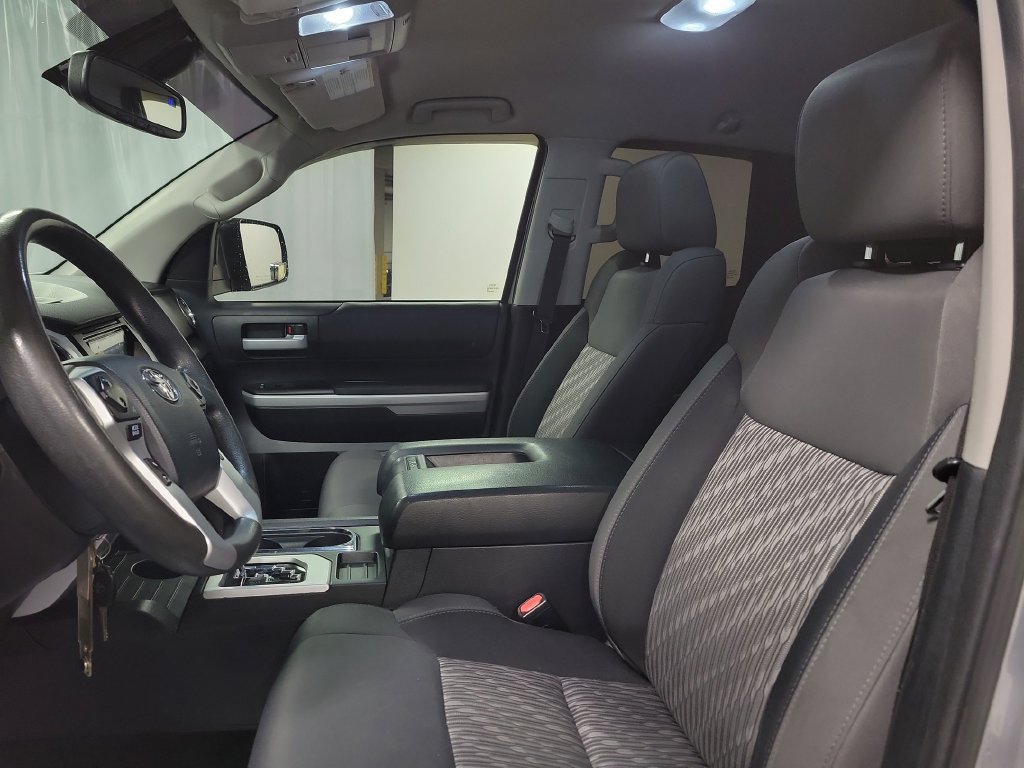 Used 2018 Toyota Tundra SR5 w/ SR5 Upgrade Package RWD image 18