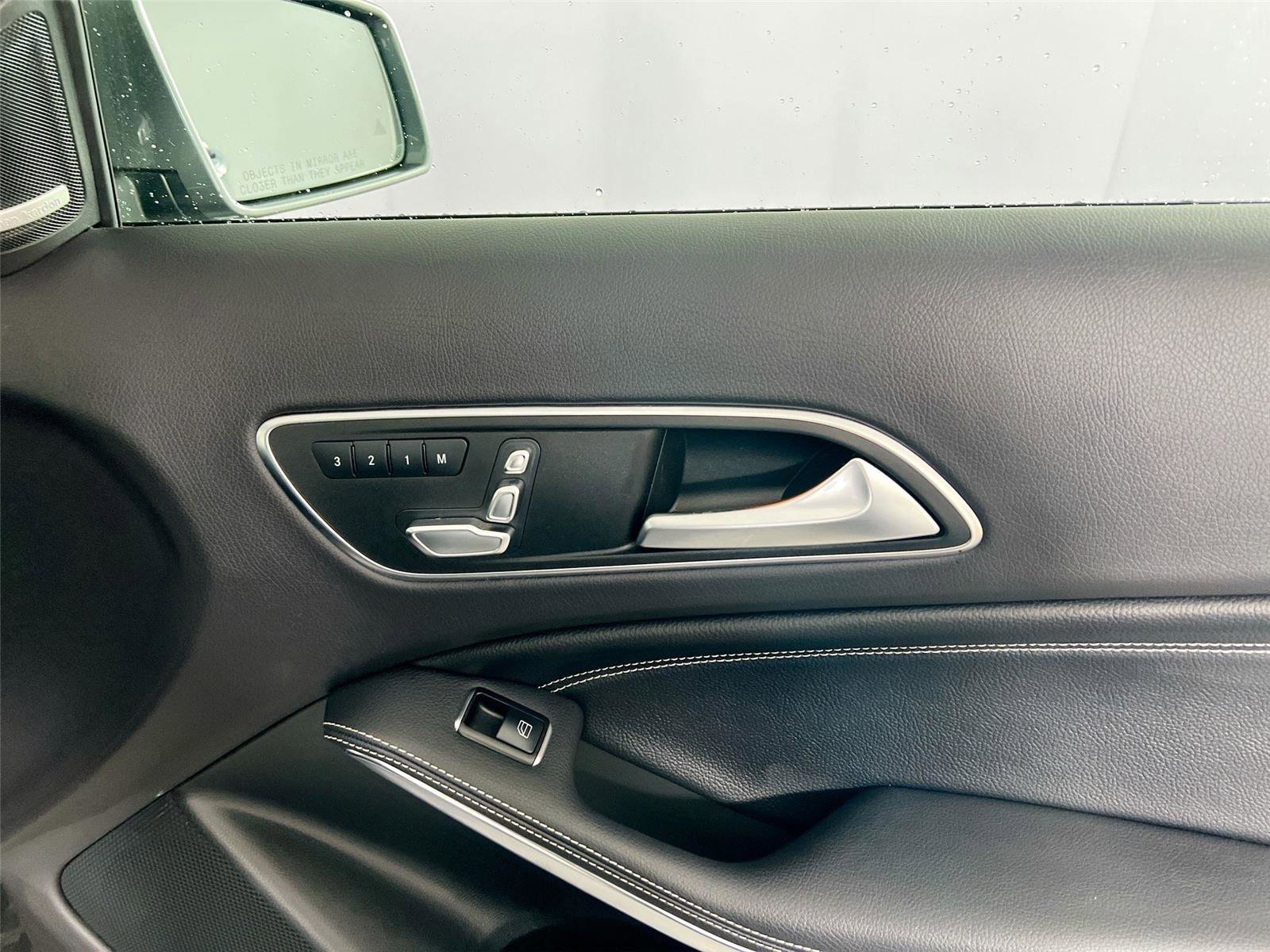 Used 2018 Mercedes-Benz GLA 250 4MATIC image 27