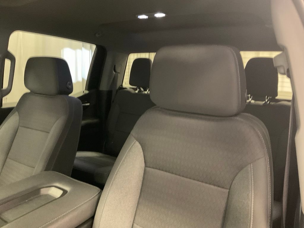 Used 2023 Chevrolet Silverado 1500 LT AWD/4WD image 9