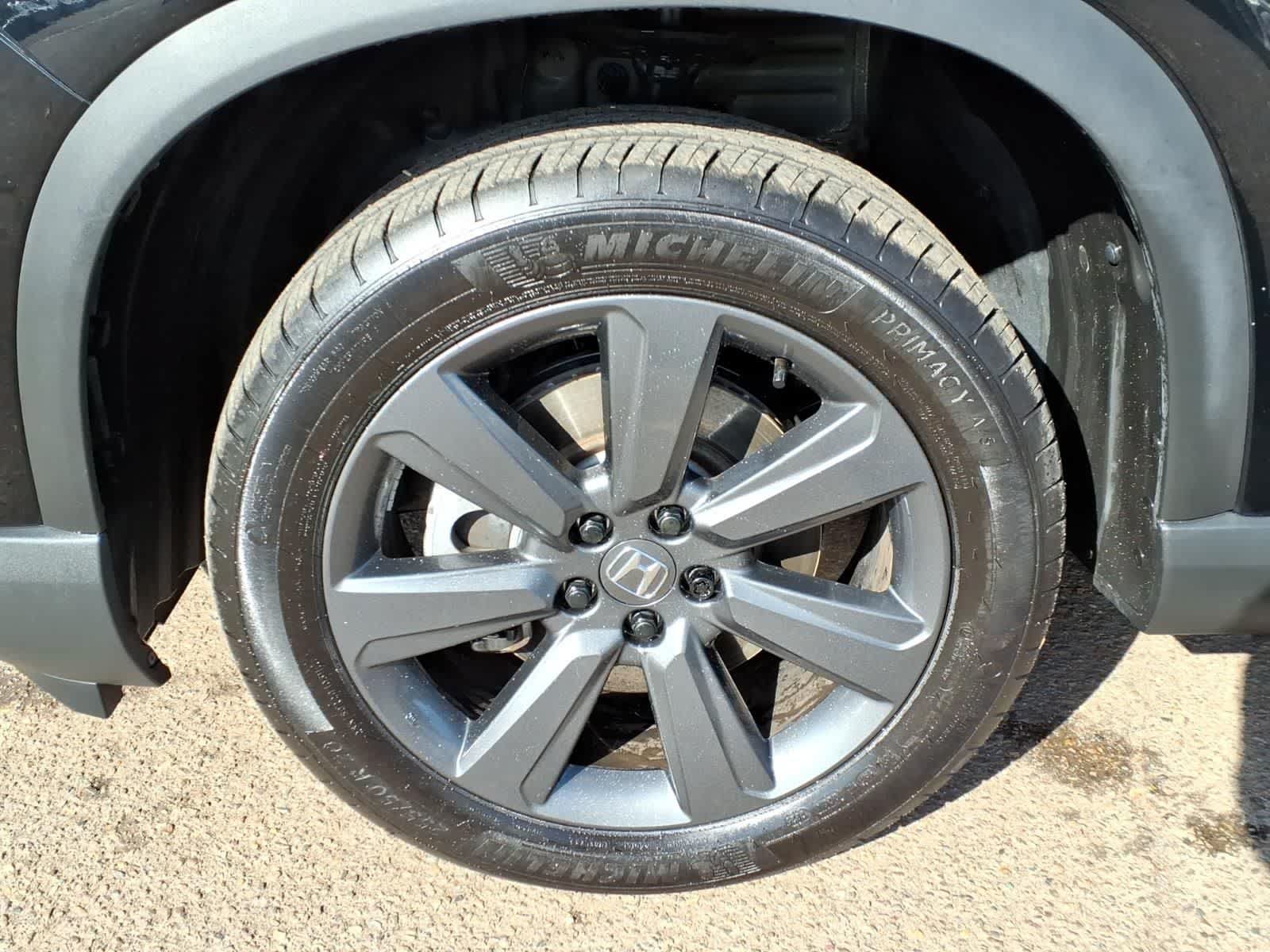 Used 2025 Honda Pilot Sport image 8