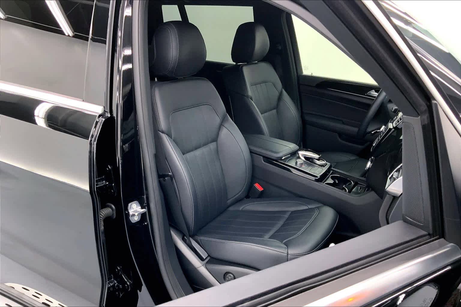 Used 2019 Mercedes-Benz GLS 450 4MATIC image 7