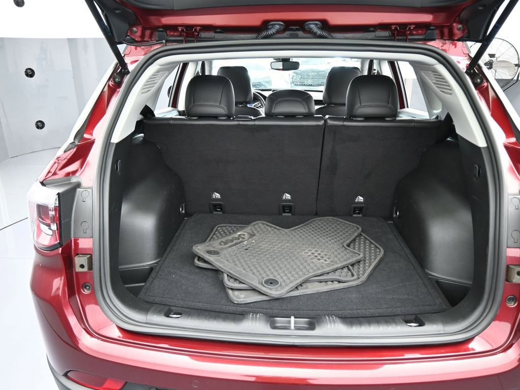 Used 2022 Jeep Compass Trailhawk w/ Trailhawk Convenience Group image 39