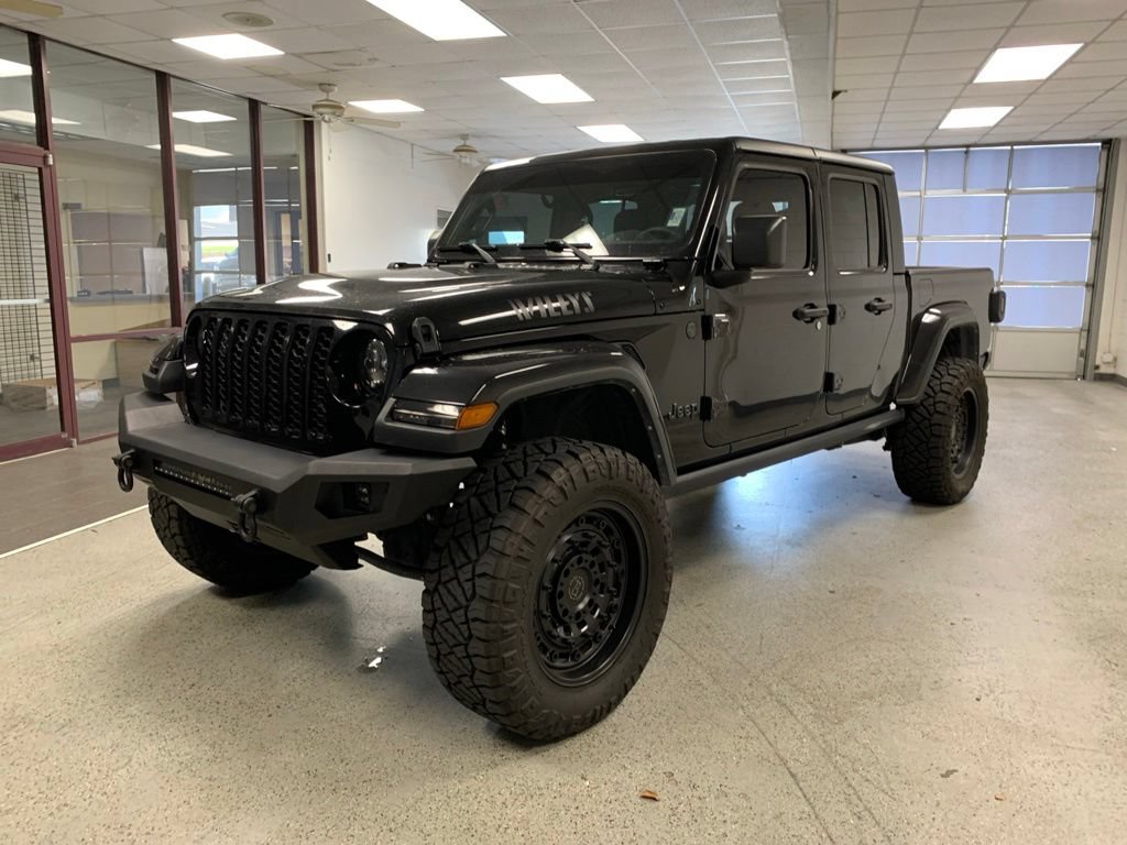 Certified 2023 Jeep Gladiator Mojave AWD/4WD image 5