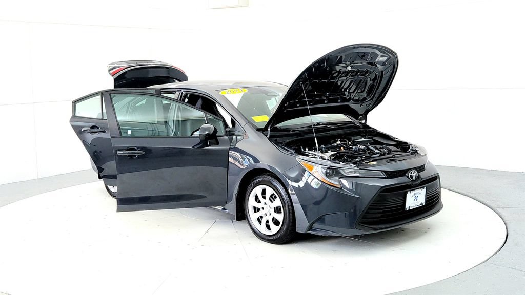Used 2024 Toyota Corolla LE FWD image 12