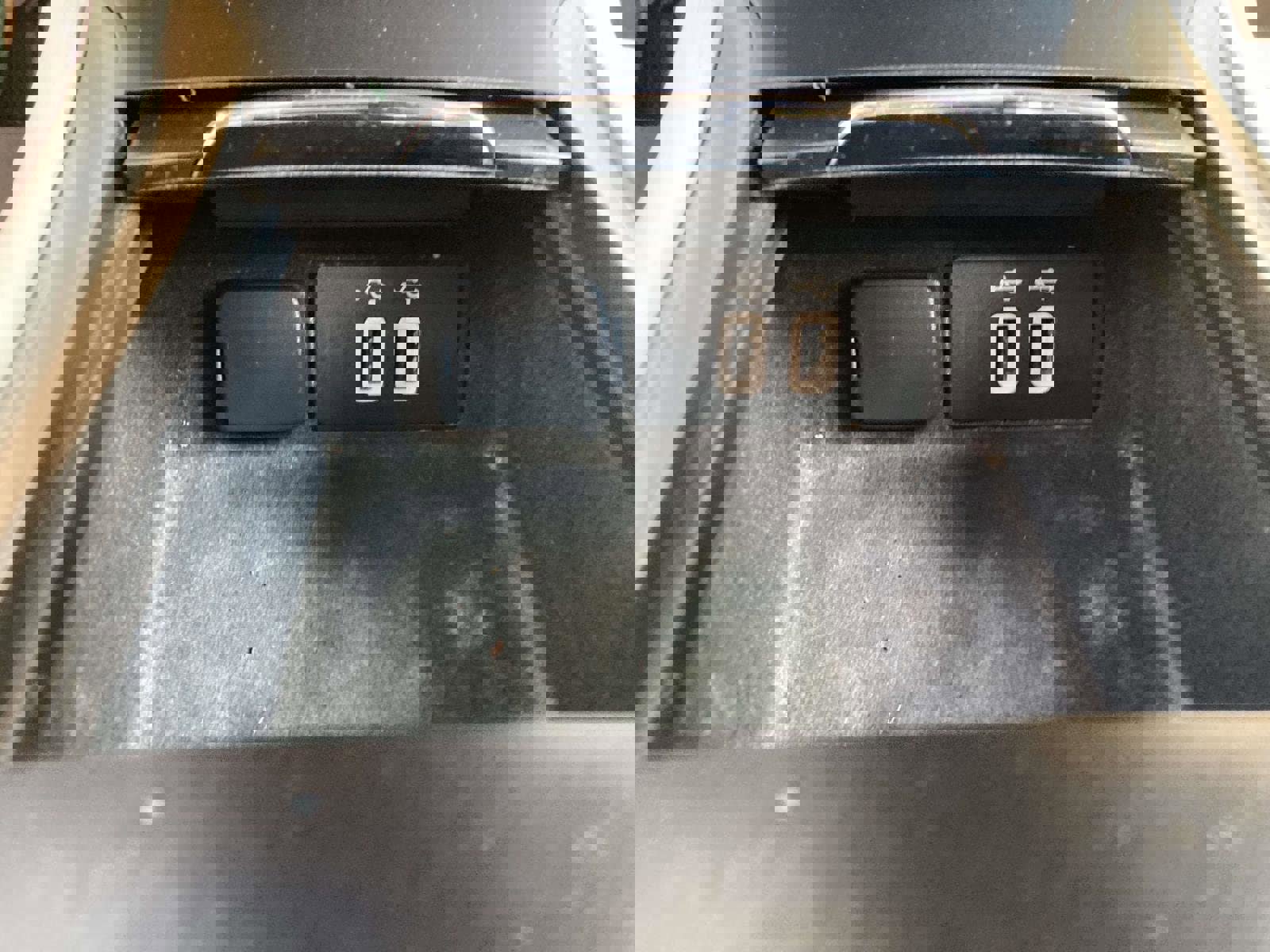 Used 2017 Lincoln MKC Reserve image 27