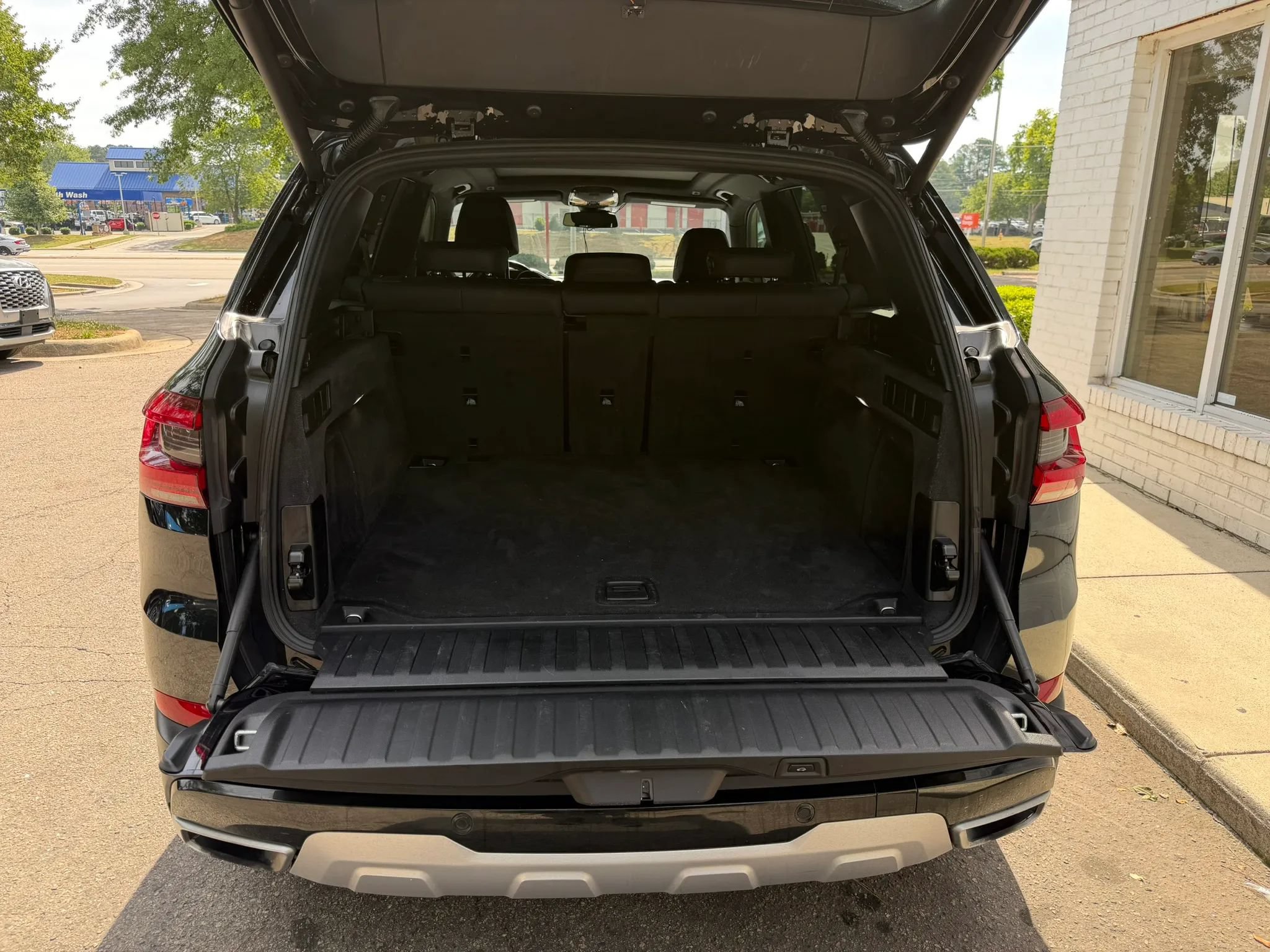 Used 2019 BMW X5 xDrive40i w/ Premium Package 2 AWD/4WD image 17