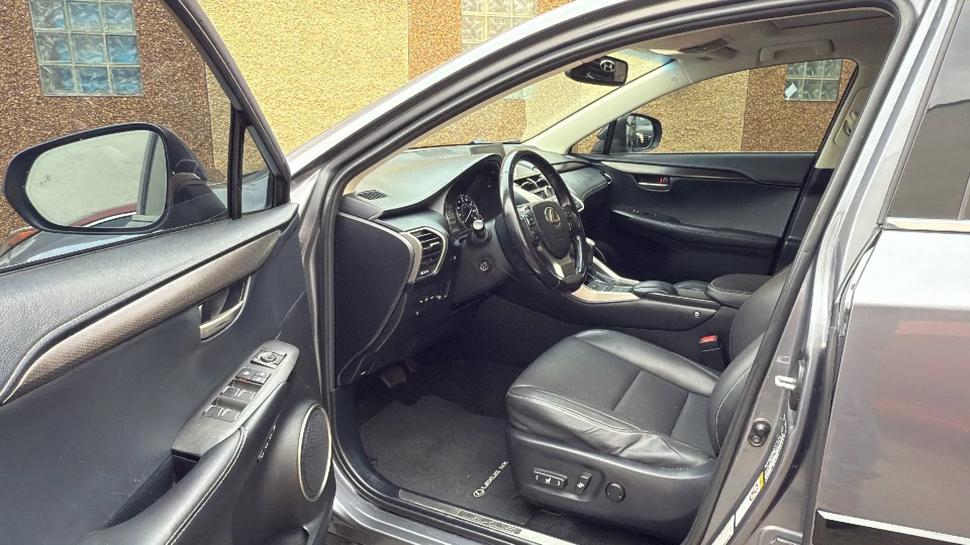 Used 2015 Lexus NX 200t AWD w/ Premium Package image 23