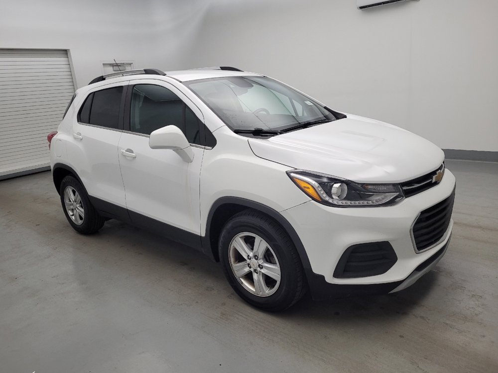 Used 2020 Chevrolet Trax LT w/ LT Convenience Package FWD image 11