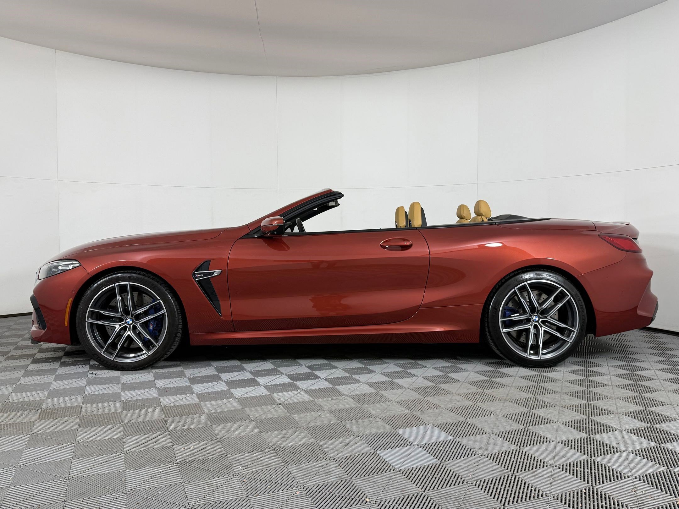 Used 2020 BMW M8 Convertible w/ M Driver's Package image 40