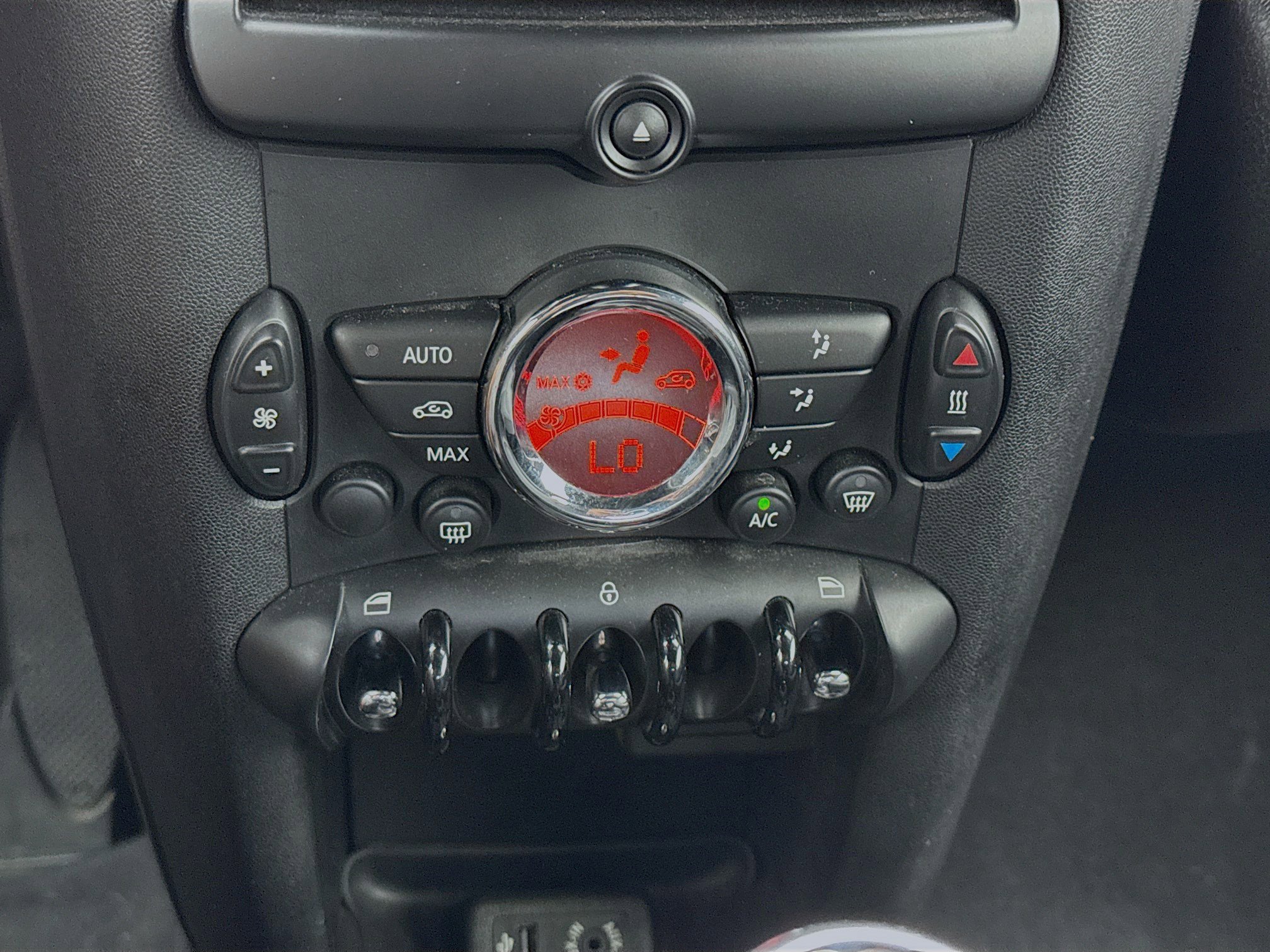 Used 2015 MINI Cooper Coupe image 10