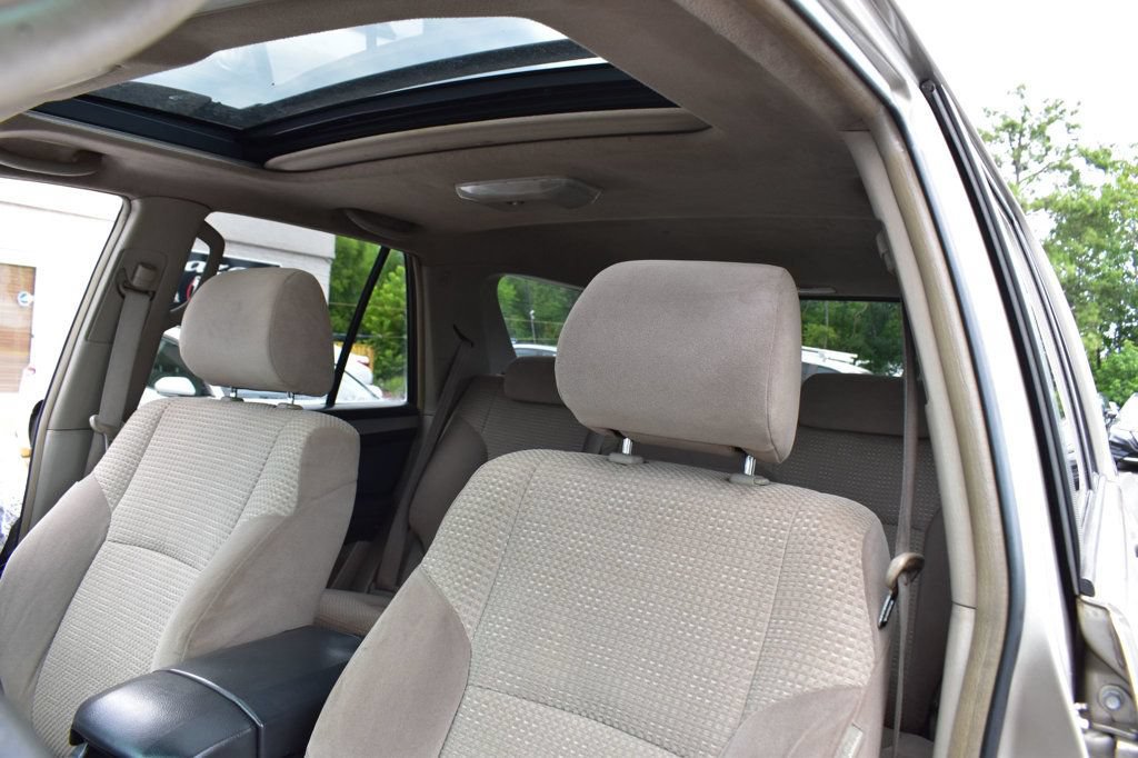 Used 2003 Toyota 4Runner SR5 AWD/4WD image 14