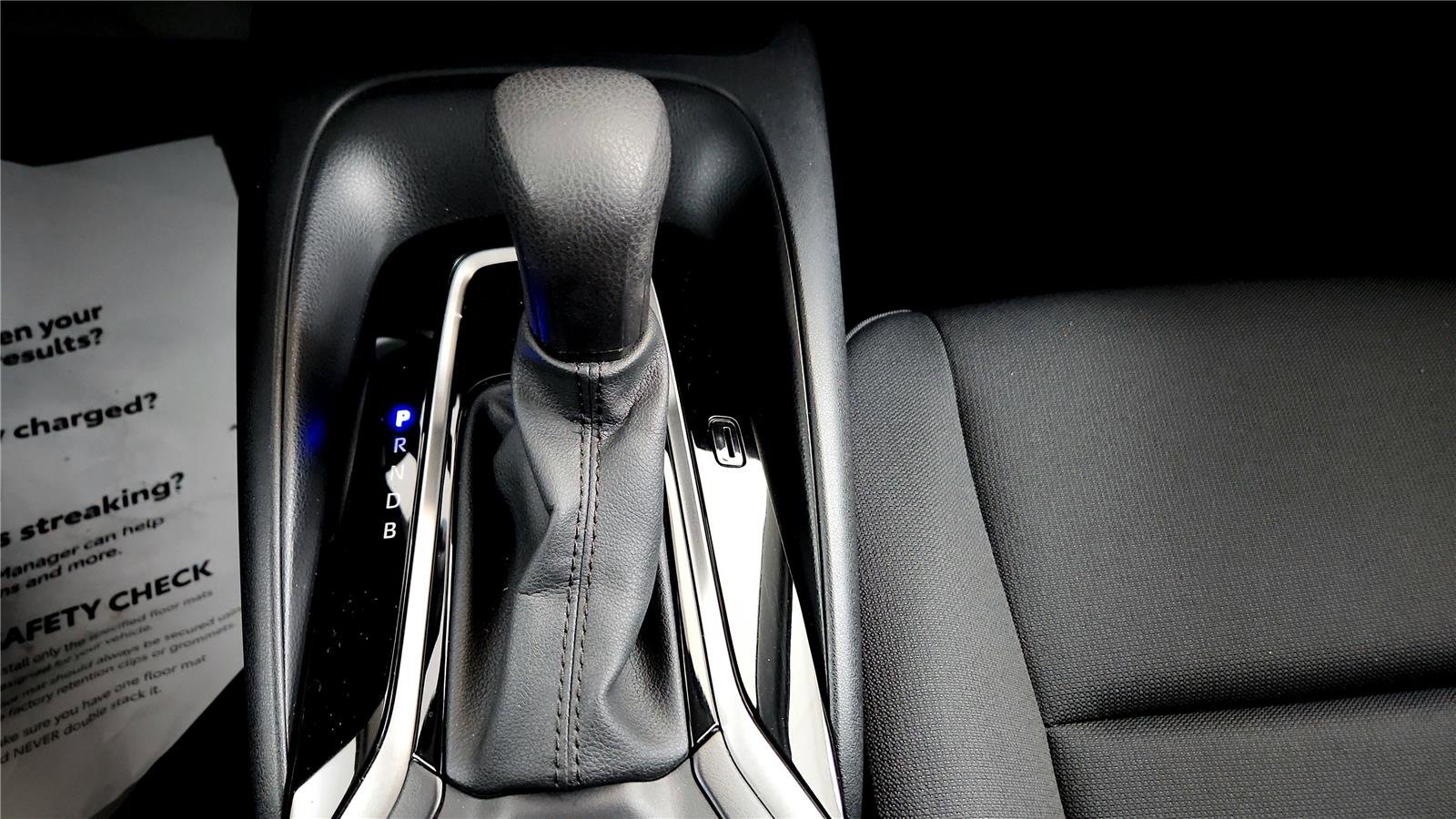 Used 2023 Toyota Corolla LE w/ Carpet Mat Package (TMS) image 28