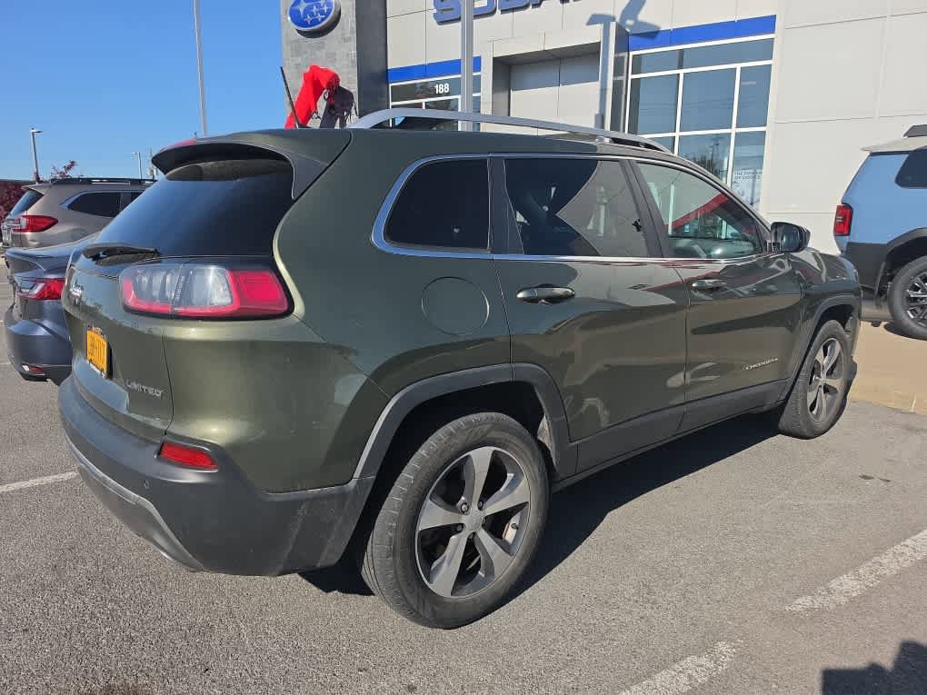 Used 2020 Jeep Cherokee Limited AWD/4WD image 4