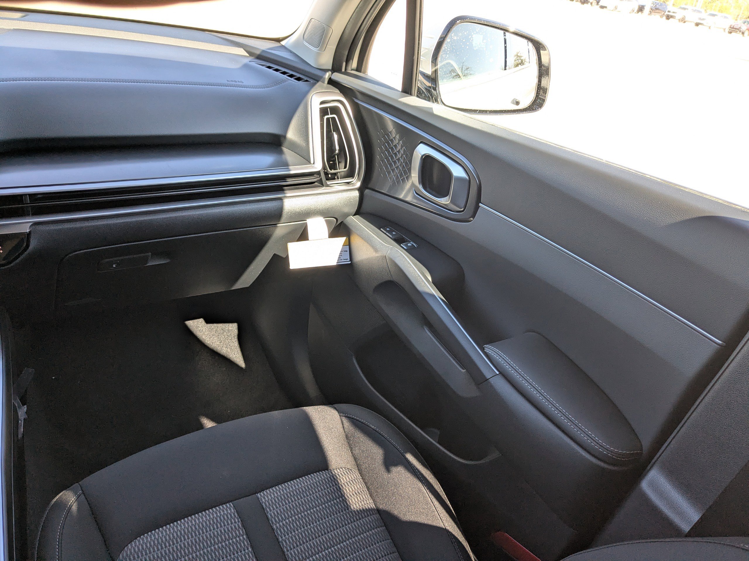 New 2026 Kia Sorento LX FWD image 30