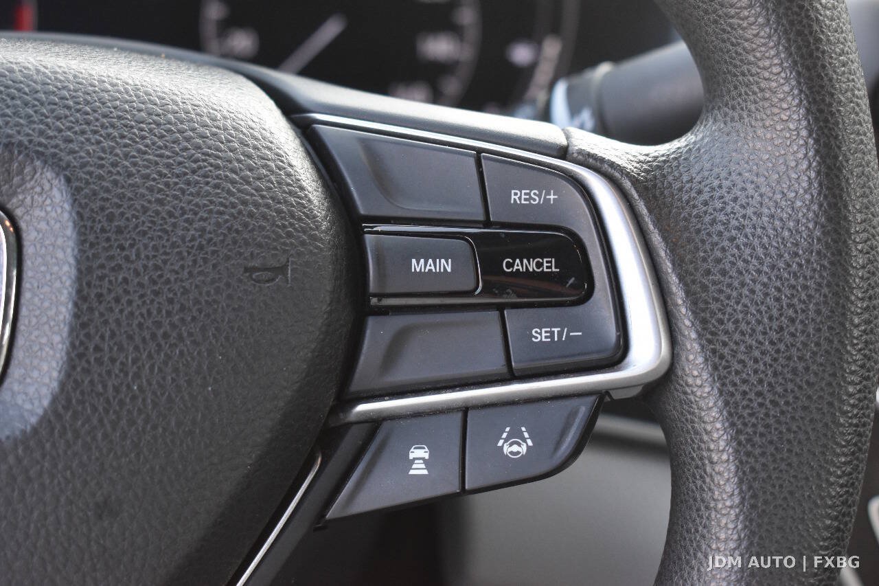 Used 2018 Honda Accord EX image 21