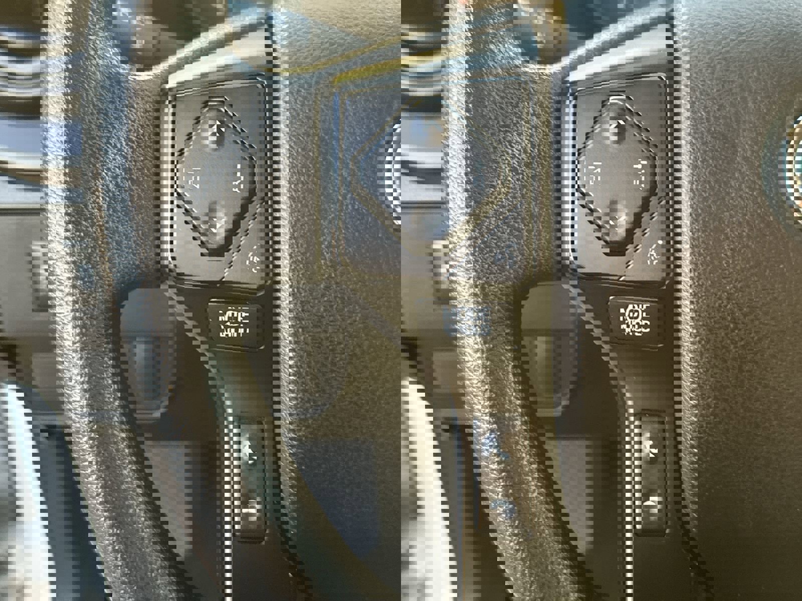 Used 2022 Toyota Tacoma SR image 20