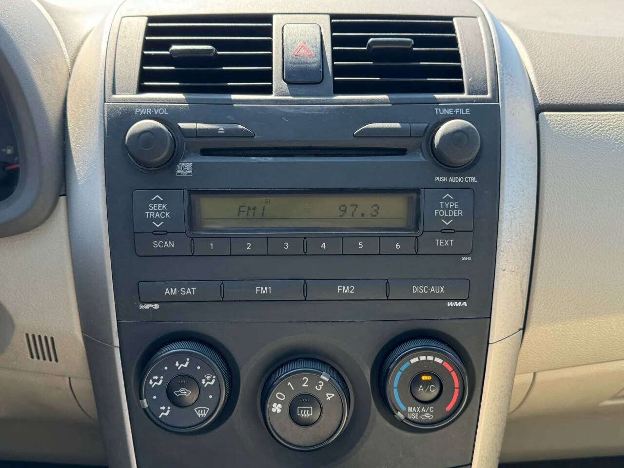 Used 2009 Toyota Corolla LE FWD image 22