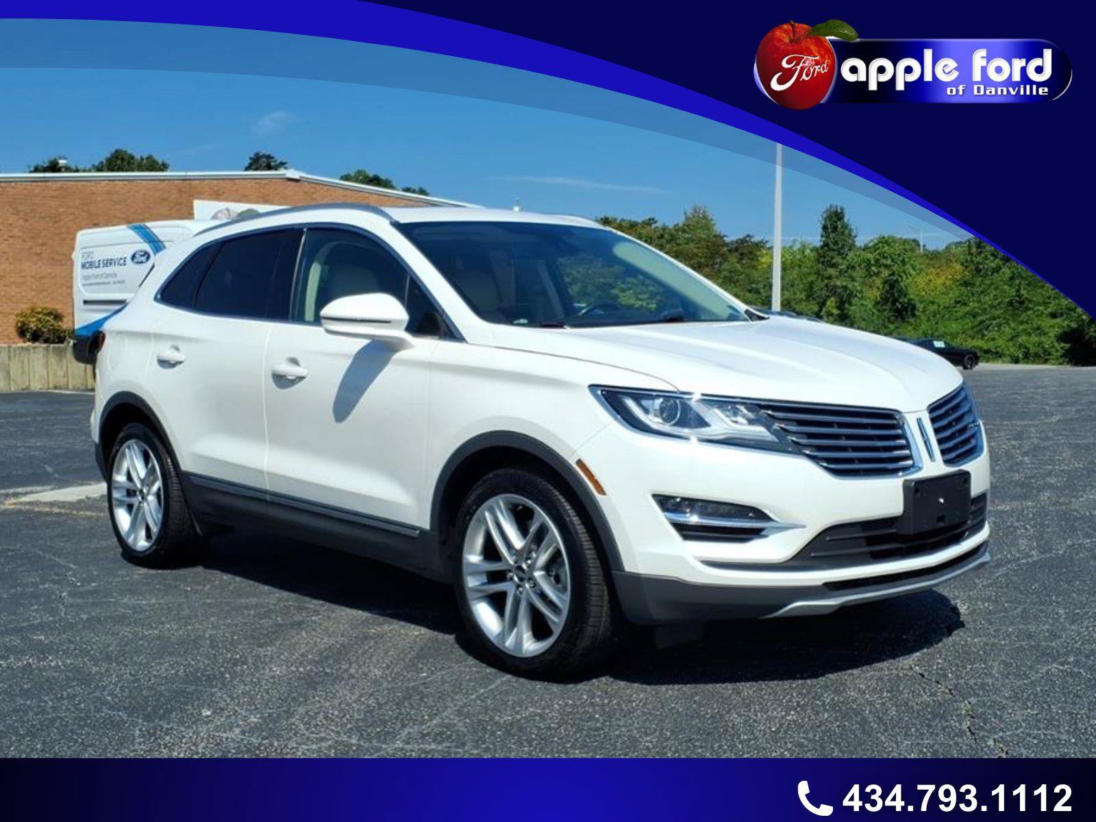Used 2017 Lincoln MKC Reserve w/ Lincoln MKC Climate Package AWD/4WD image 1