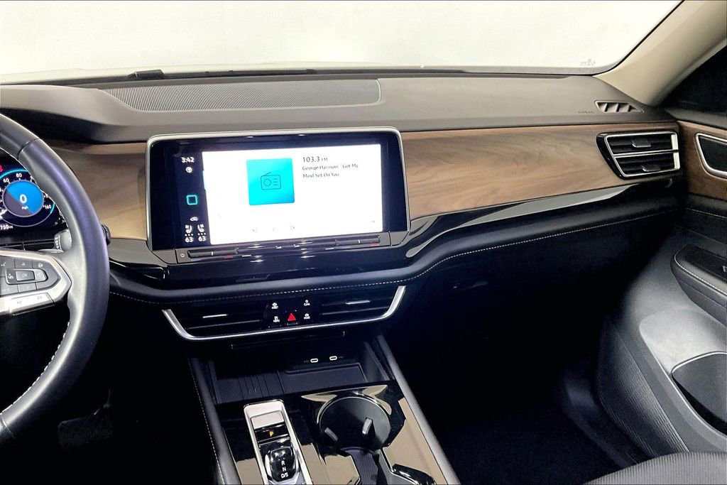 Used 2025 Volkswagen Atlas SE image 5