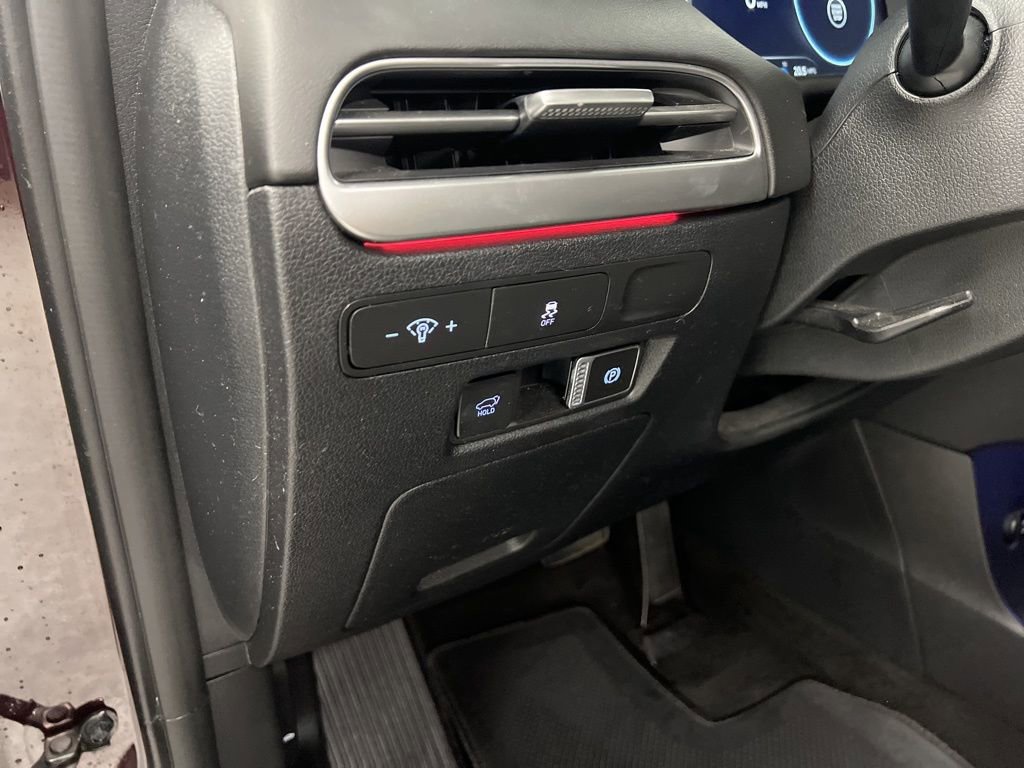 Used 2024 Hyundai Palisade Limited image 18