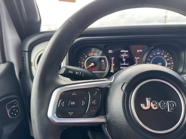 Used 2024 Jeep Wrangler Unlimited Sahara AWD/4WD image 12