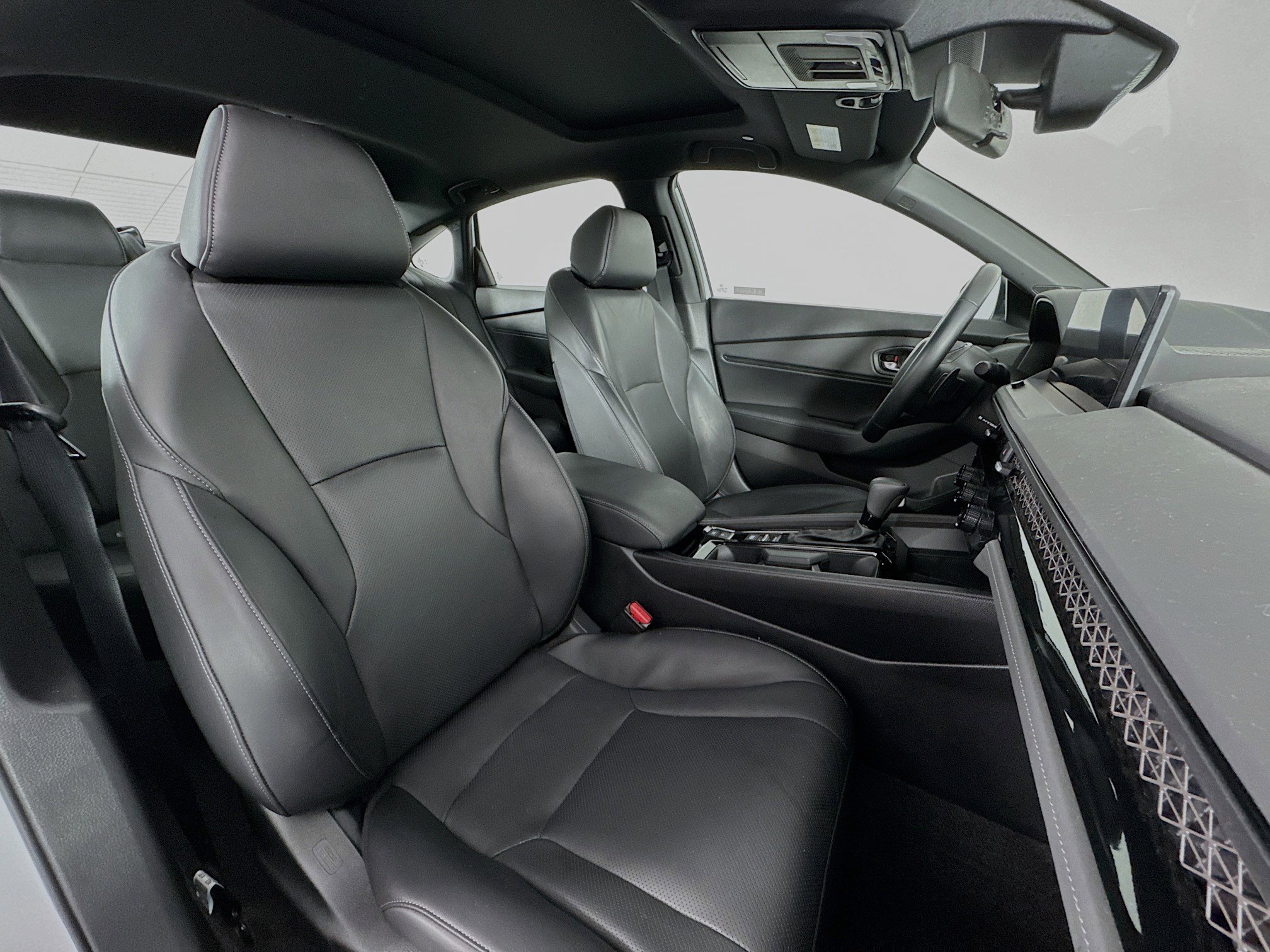 Certified 2024 Honda Accord Sport image 27