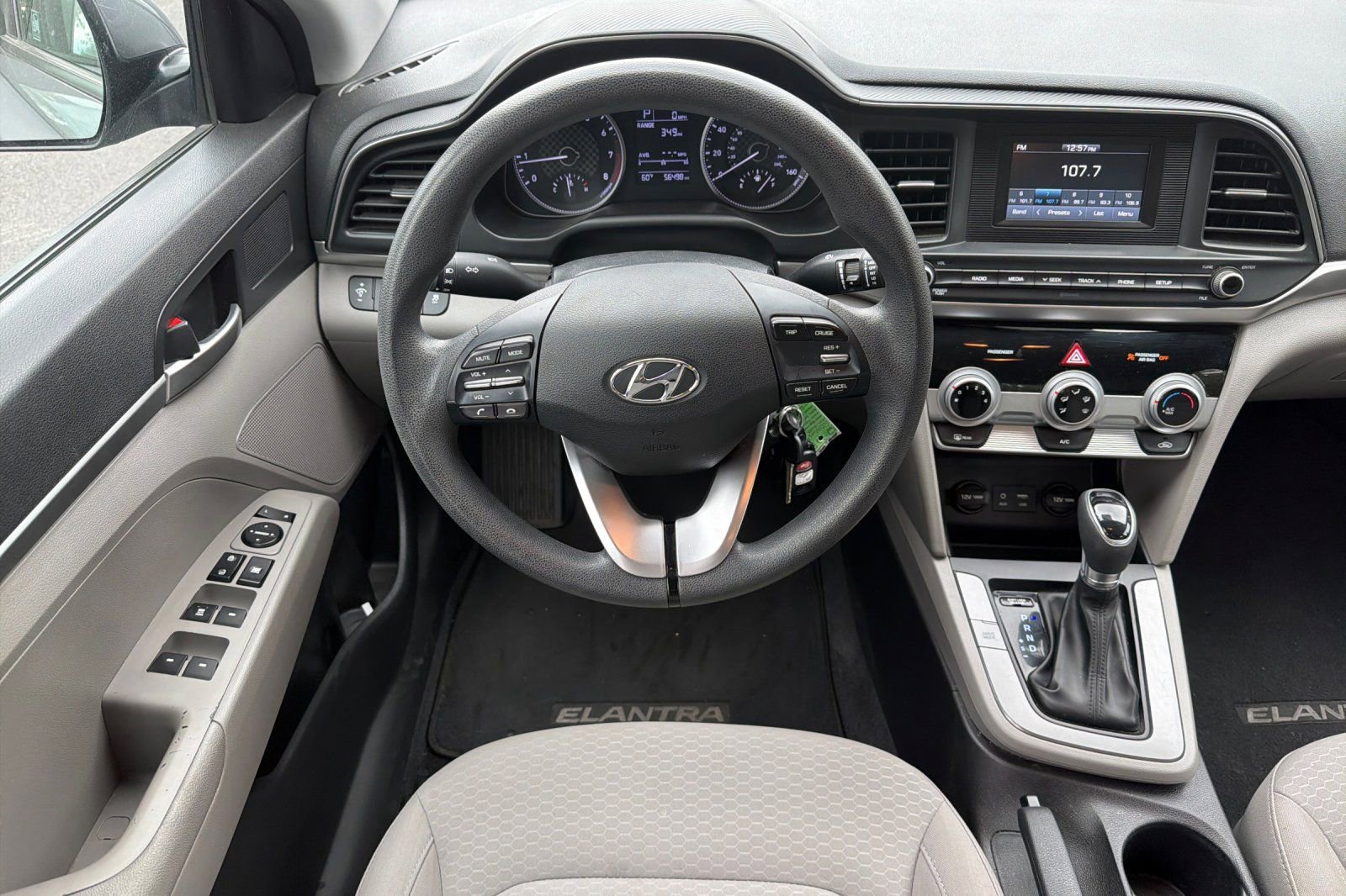 Used 2019 Hyundai Elantra SE w/ Cargo Package FWD image 19