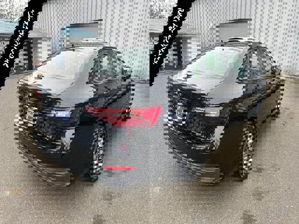 Certified 2024 Volkswagen Jetta SE image 4