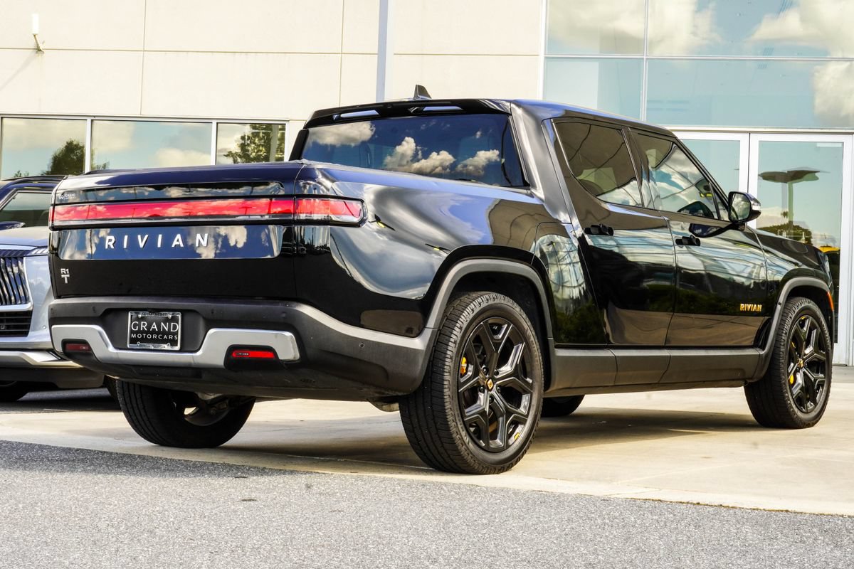 Used 2022 Rivian R1T Adventure AWD/4WD image 12