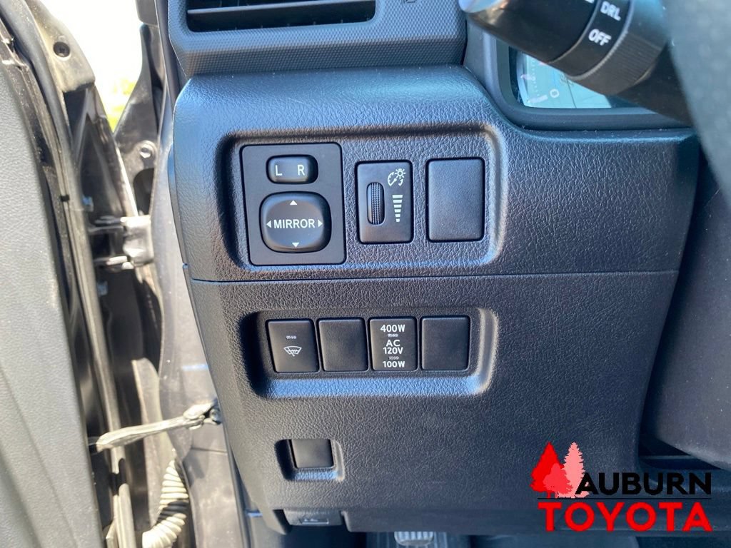 Used 2018 Toyota 4Runner SR5 Premium AWD/4WD image 42