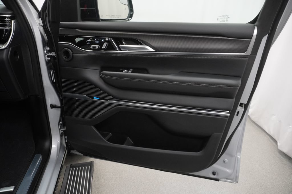Certified 2025 Jeep Grand Wagoneer L Series II Obsidian w/ Quick Order Packagew 28T AWD/4WD image 48