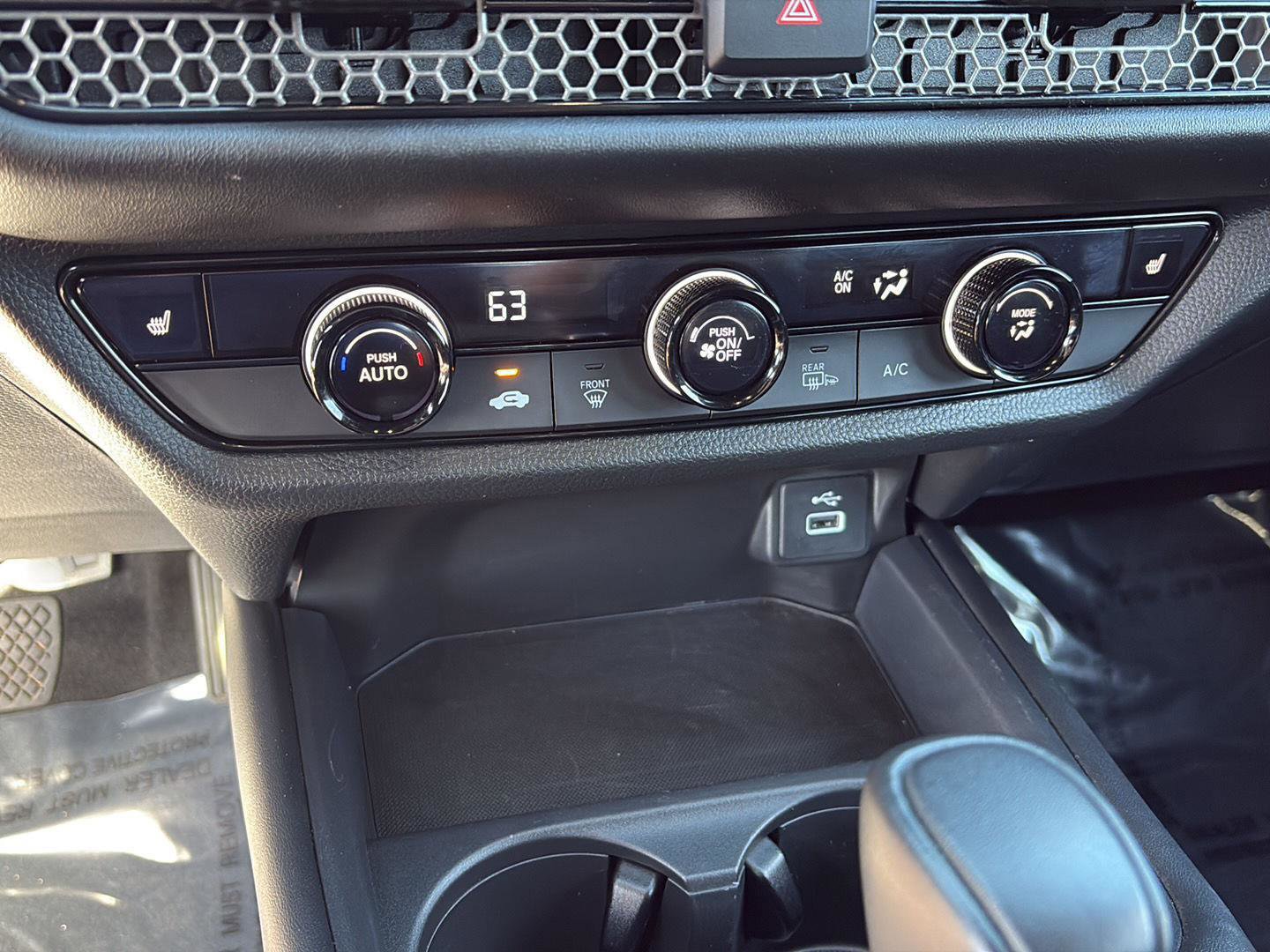 Certified 2025 Honda HR-V Sport image 13