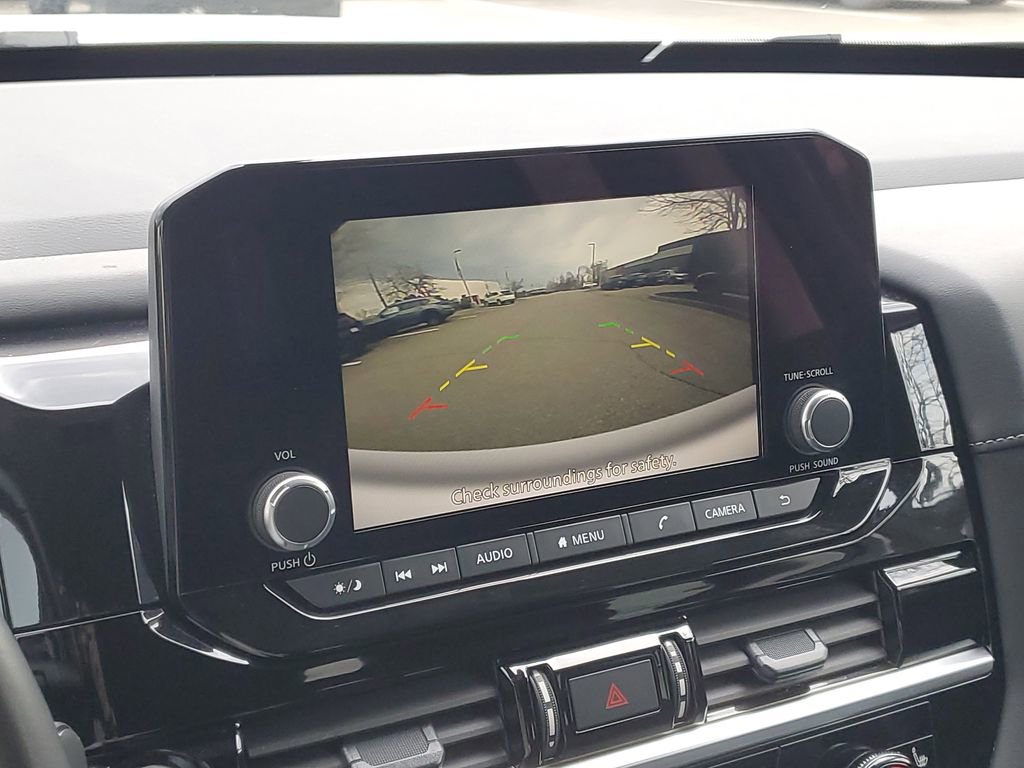 Used 2024 Nissan Pathfinder SV image 20