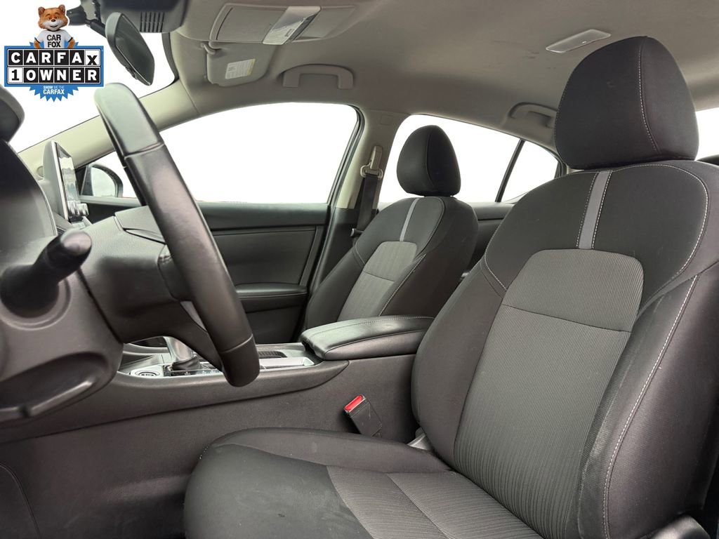 Certified 2024 Nissan Sentra SV w/ All-Weather Package FWD image 9