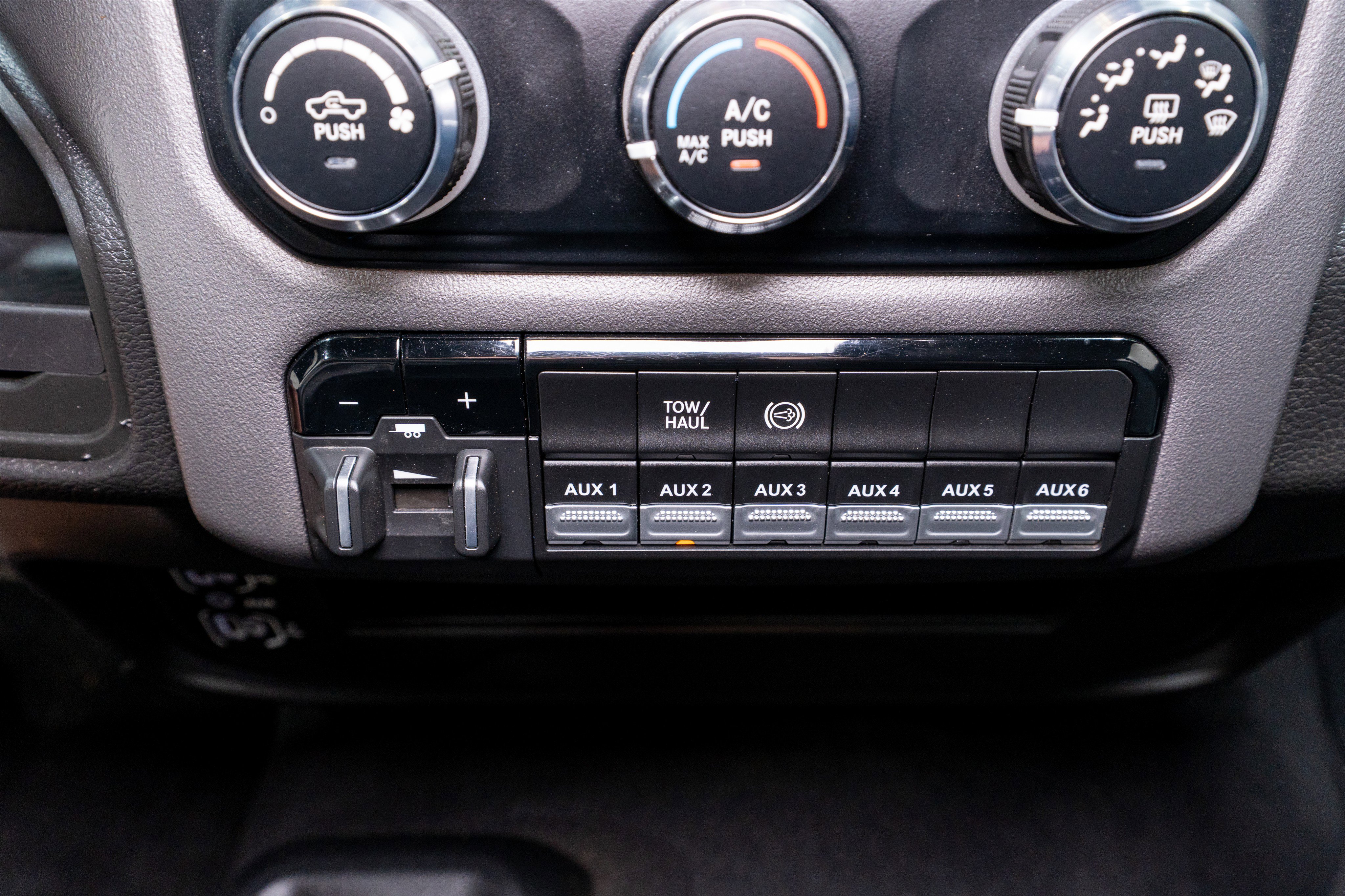 Used 2024 RAM 3500 SLT w/ Quick Order Package 2YG SLT image 20