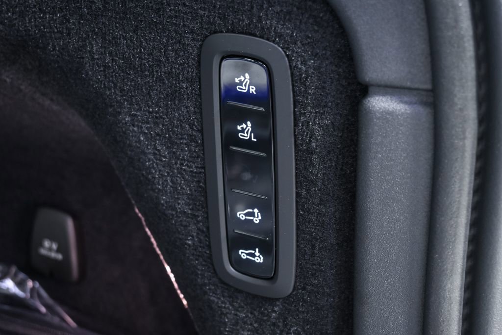 New 2026 Volvo EX90 Ultra AWD/4WD image 33