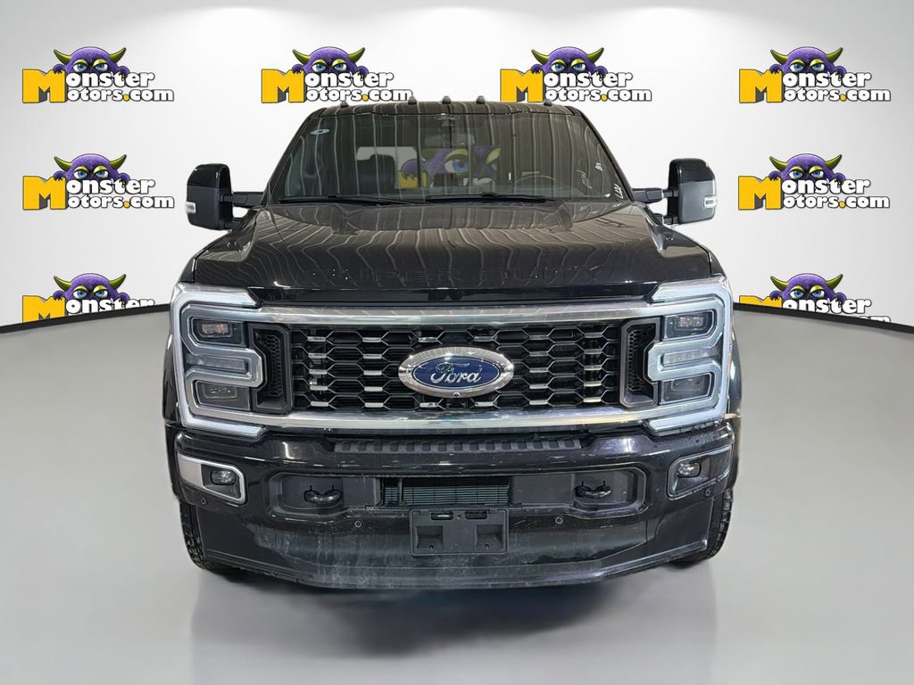 Used 2025 Ford F450 Platinum w/ FX4 Off-Road Package image 2