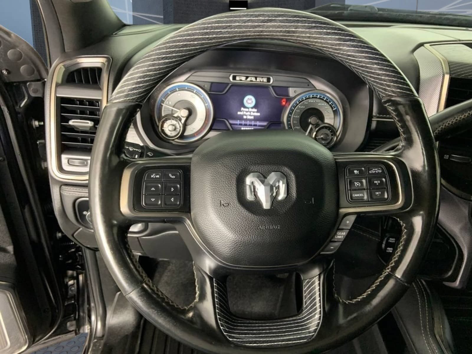 Used 2021 RAM 3500 Limited AWD/4WD image 26