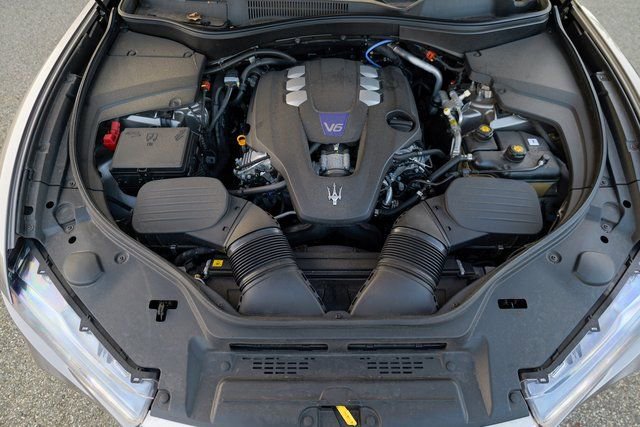 Used 2022 Maserati Levante Modena image 56