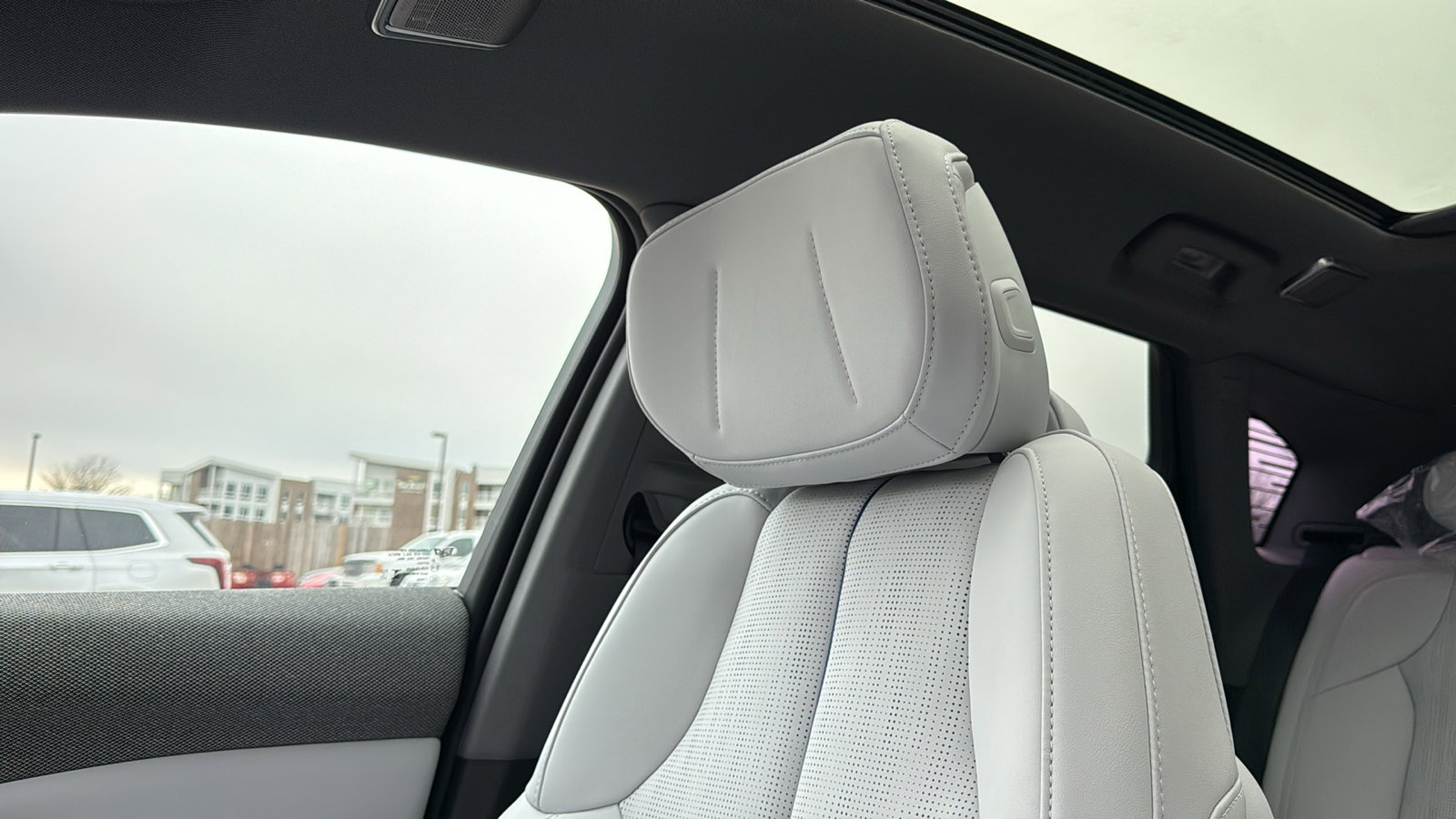 New 2026 Cadillac Optiq Sport 2 image 21