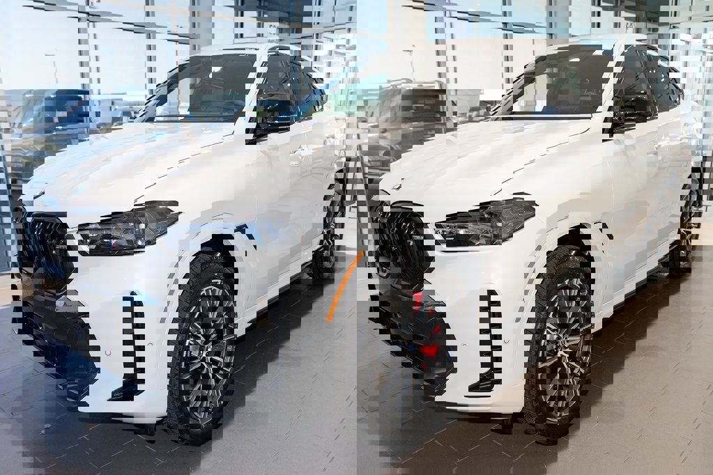 New 2026 BMW X6 M60i image 3