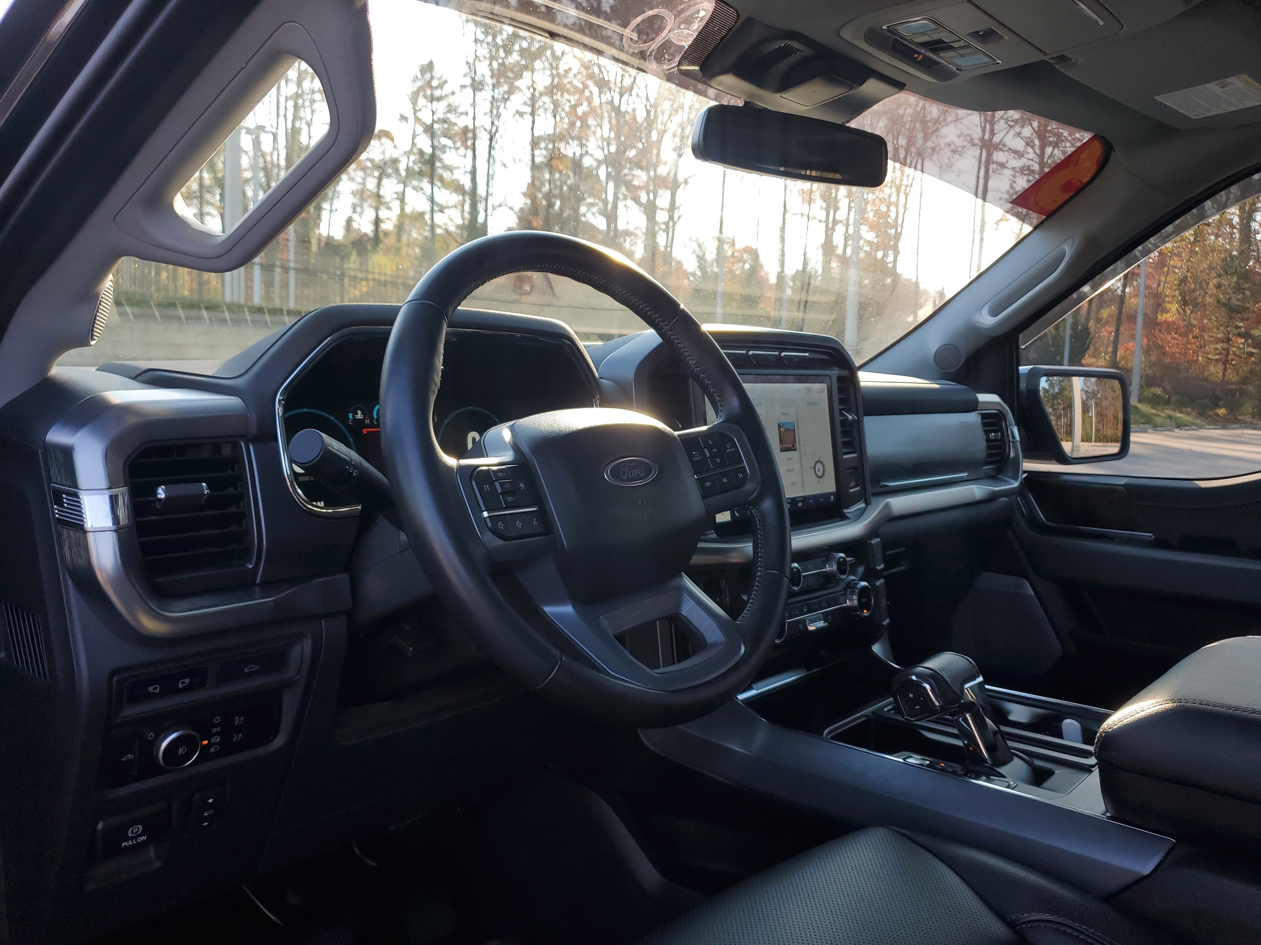 Used 2023 Ford F150 Lariat w/ FX4 Off-Road Package image 16