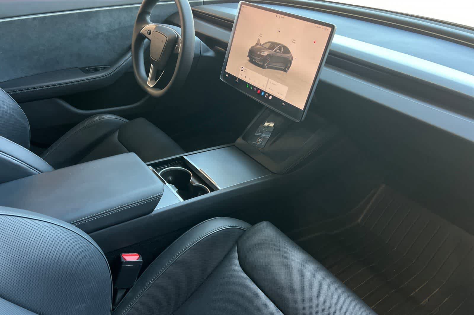 Used 2024 Tesla Model 3 Performance AWD/4WD image 18