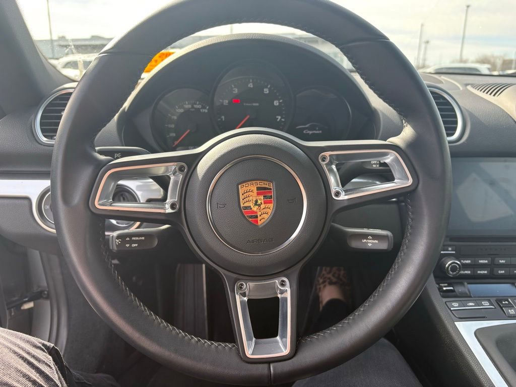 Used 2019 Porsche 718 Cayman image 7