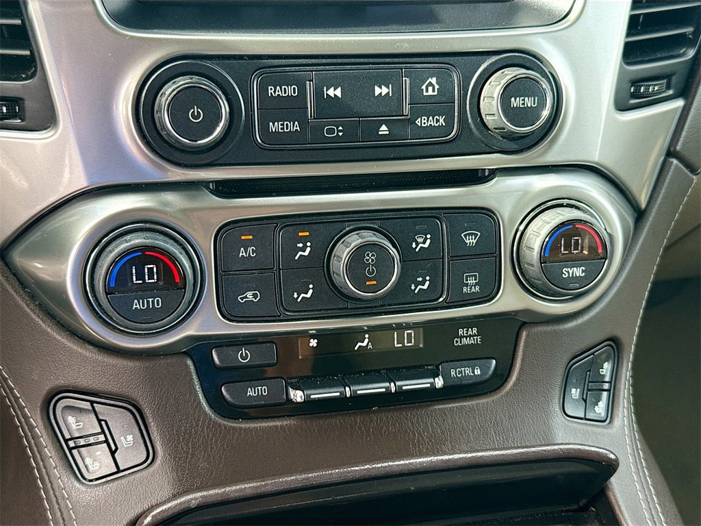 Used 2020 Chevrolet Suburban Premier image 15