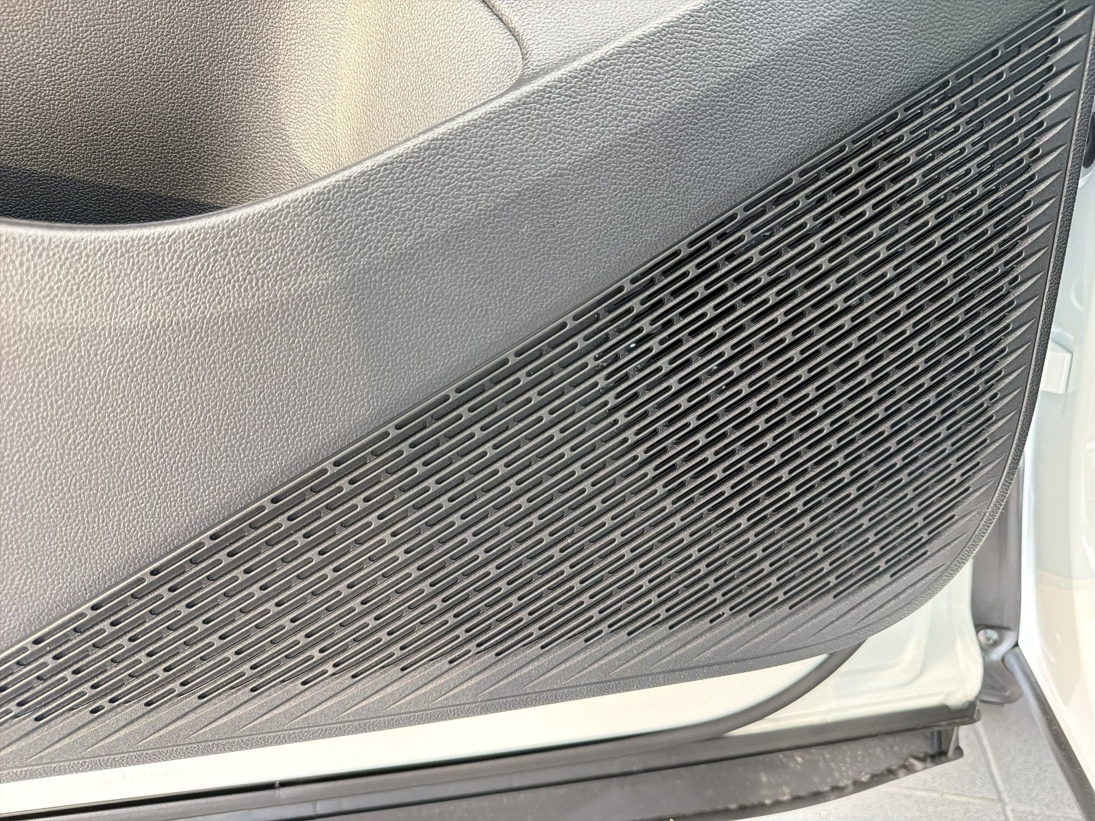 New 2026 Volkswagen Atlas SE FWD image 21