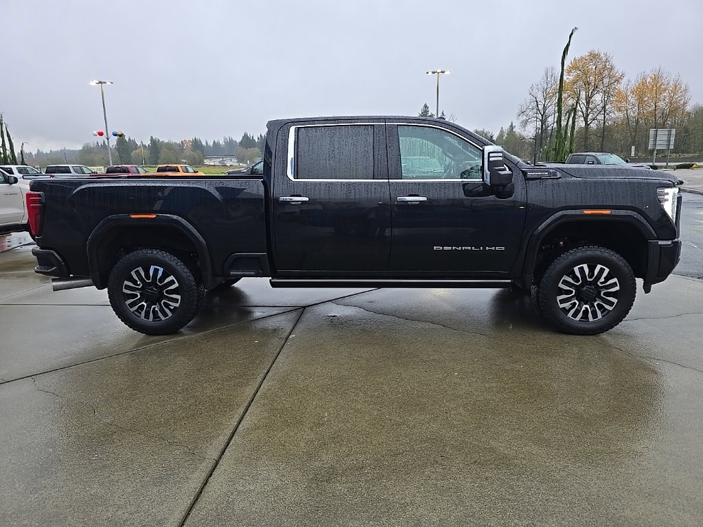 Used 2024 GMC Sierra 3500 Denali Ultimate image 7