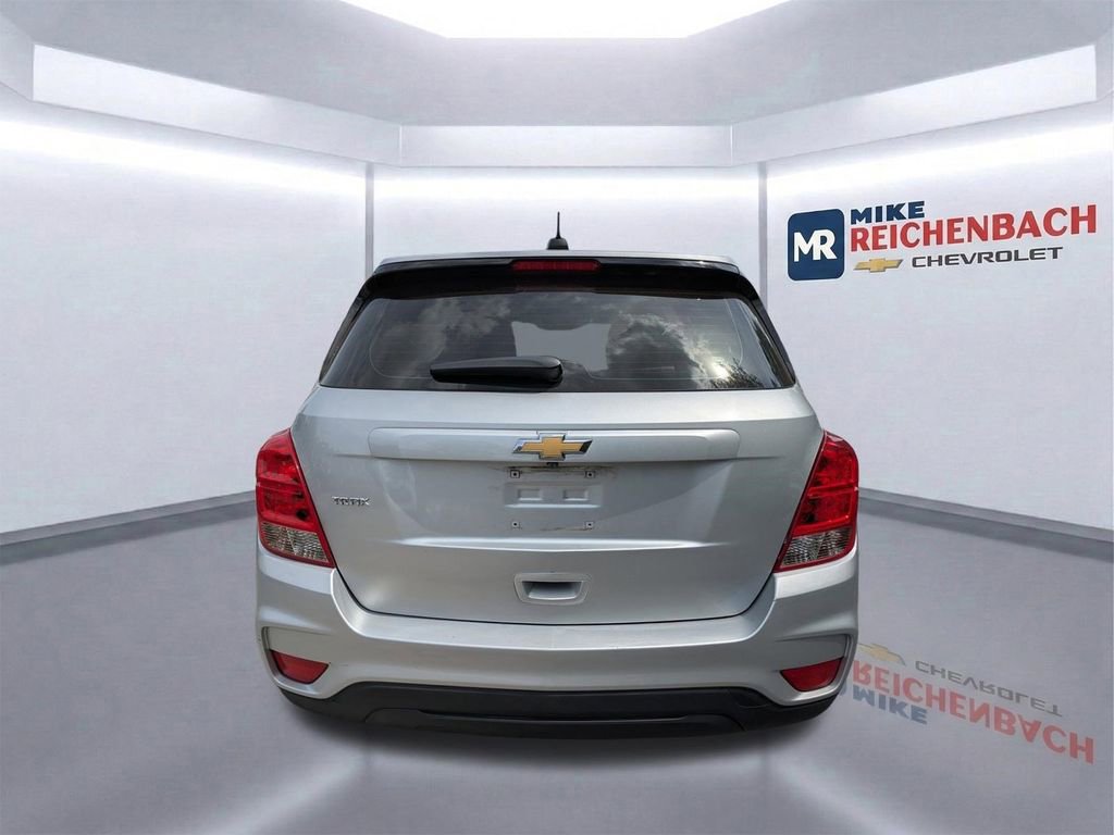 Used 2020 Chevrolet Trax LS FWD image 5
