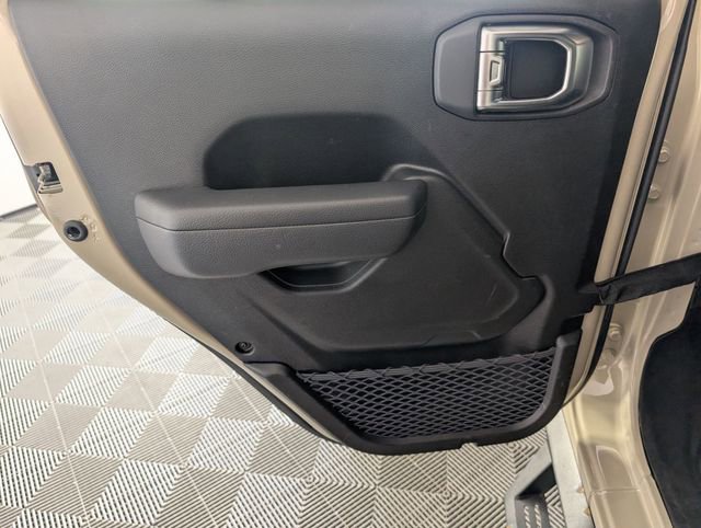 Used 2022 Jeep Wrangler Unlimited Rubicon 4xe w/ Cold Weather Group image 27